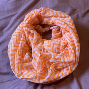 Infinity scarf